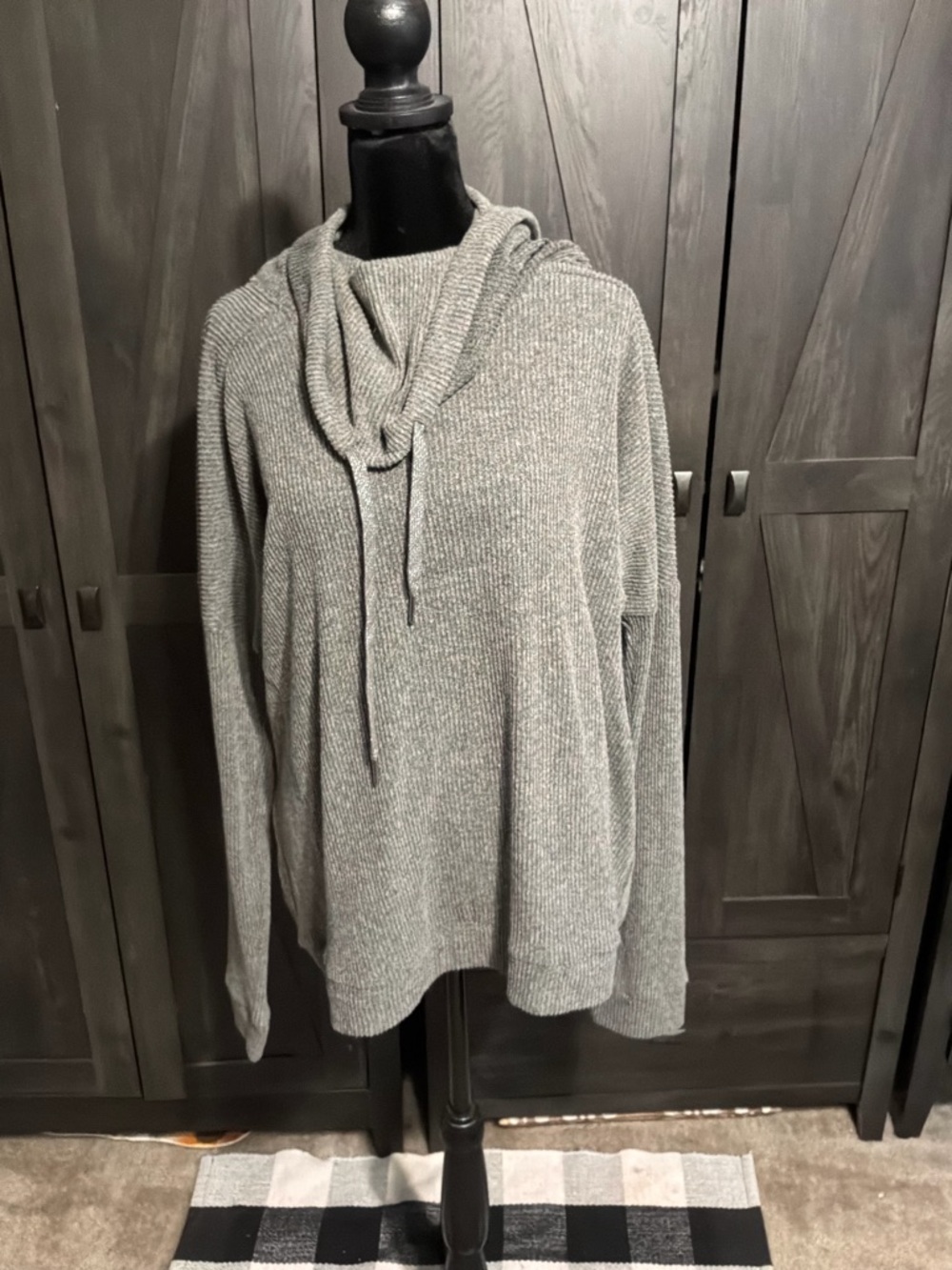 Womes's Heather Gray Ribbed Turtleneck Sweater with Drawstring
